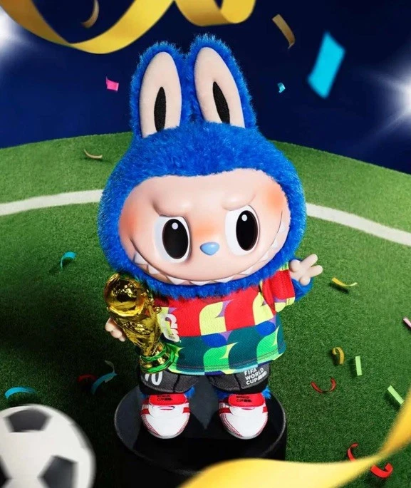 Labubu FIFA World Cup 2026 – Figurine Pop Mart 38 cm – Image 3